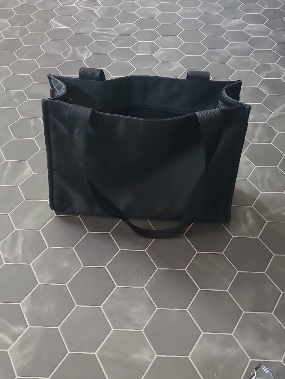 Men Bags Subcategory Identification - Picture 7 of 8